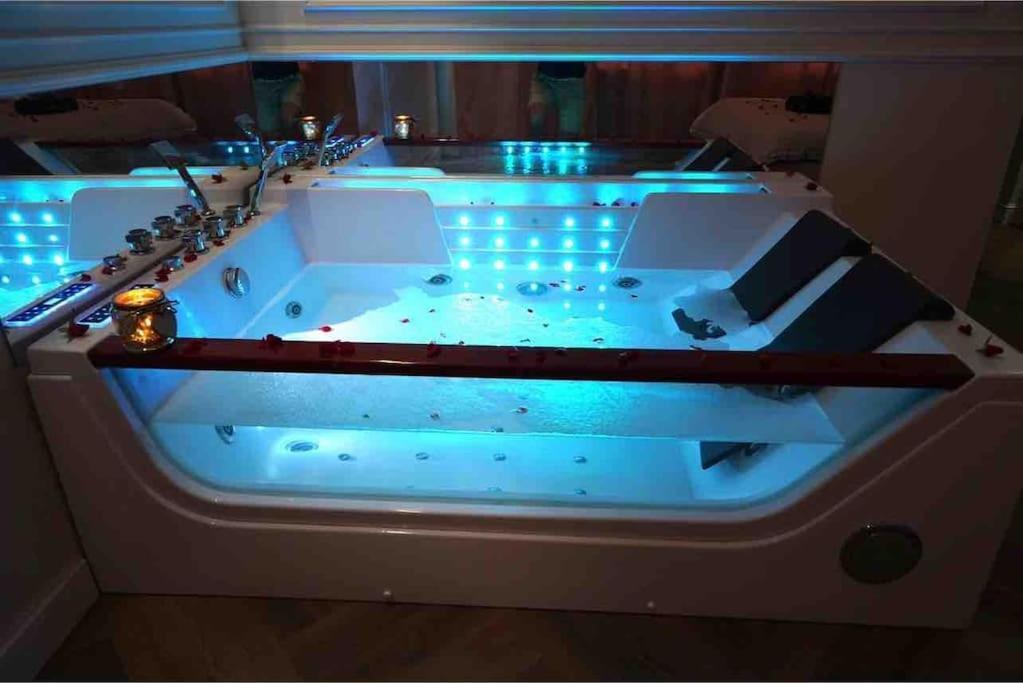 Apartament Glamour Prywatne Jacuzzi Starowislna Krakow Cracóvia Exterior foto