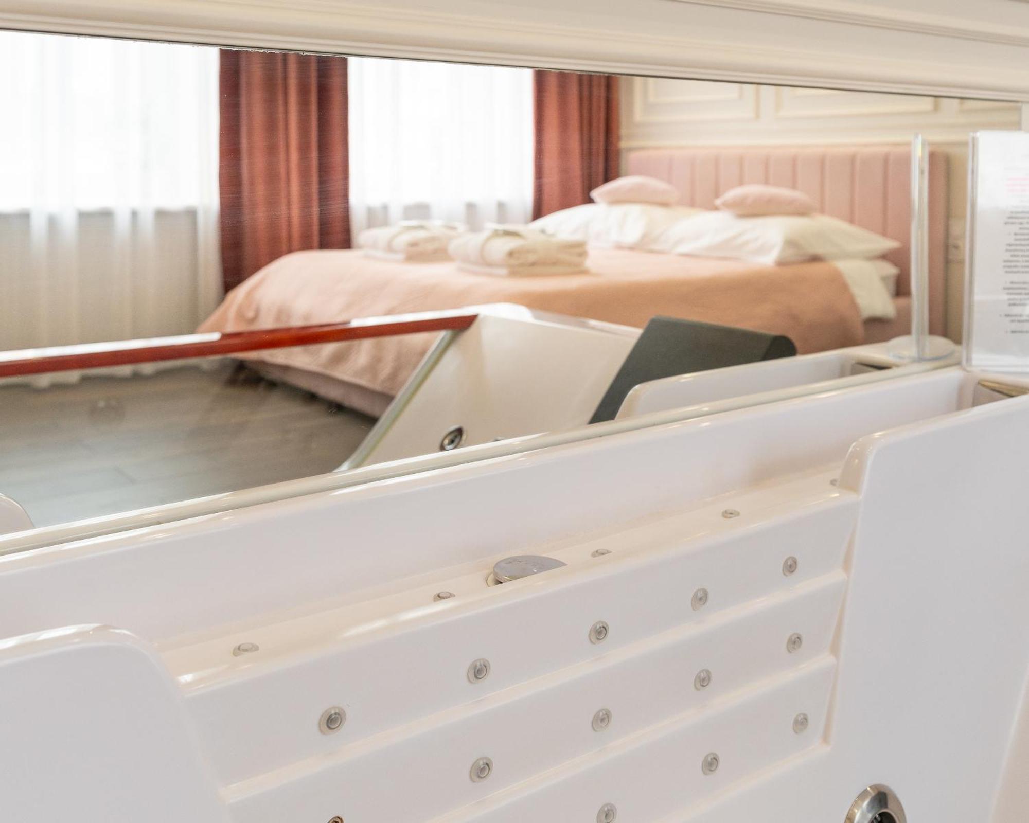 Apartament Glamour Prywatne Jacuzzi Starowislna Krakow Cracóvia Exterior foto